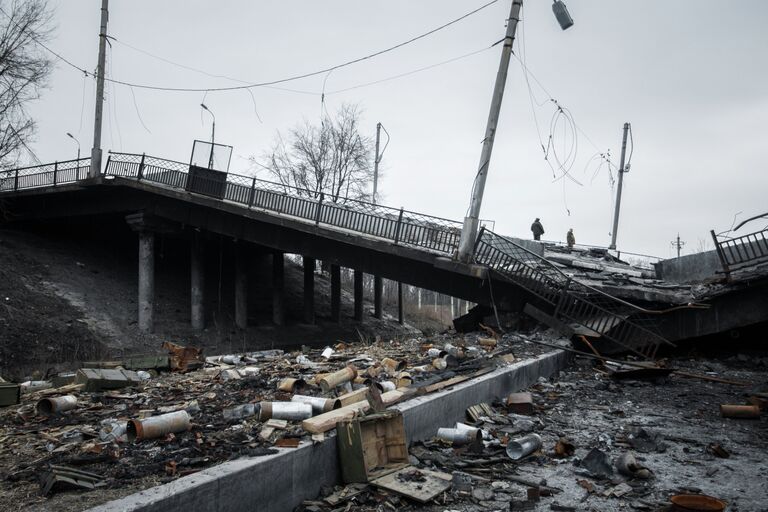 Взорванный Путиловский мост в Донецке