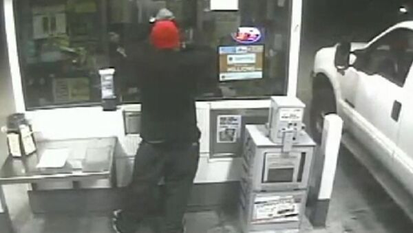 Грабители угнали банкомат с автозаправки в США