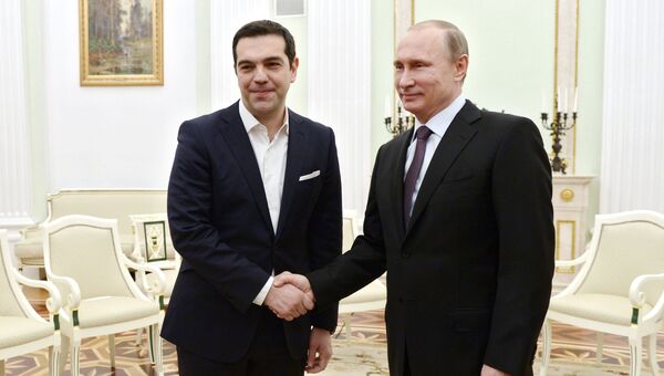 Президент России Владимир Путин и премьер-министр Греции Алексис Ципрас во время встречи в Кремле