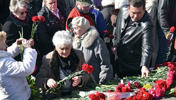 Участники праздничных мероприятий, посвященных годовщине освобождения Одессы от немецко-фашистских захватчиков. 10 апреля 2015