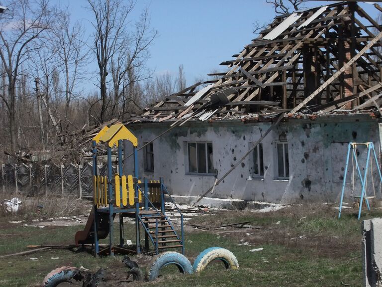 Представители ОБСЕ посетили поселок Спартак в Донецкой области