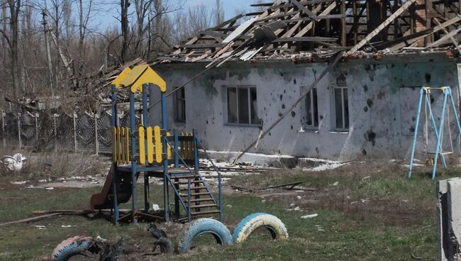 Представители ОБСЕ посетили поселок Спартак в Донецкой области