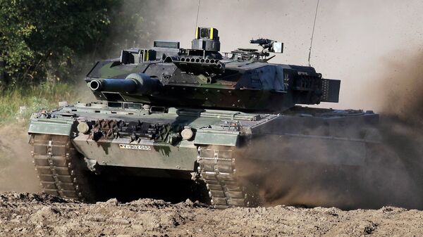 Немецкий военный танк Leopard-2
