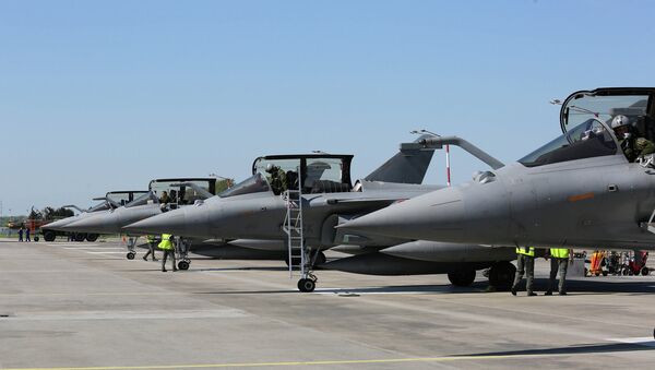 Многоцелевые истребители ВВС Франции Dassault Rafale. Архивное фото