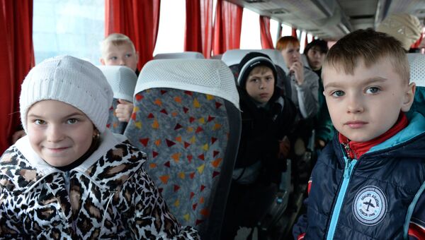 Детей из Луганска доставили на лечение в Грозный