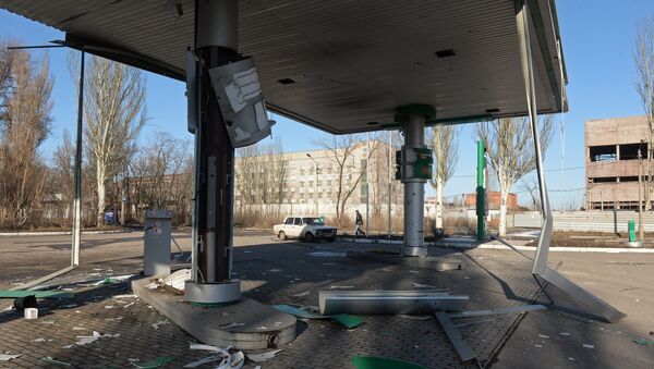 Автозаправочная станция в районе Азотный города Донецка после обстрела города украинской армией. Архивное фото