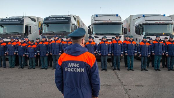 Отправка 24-го гуманитарного конвоя МЧС России для жителей Донецкой и Луганской областей, архивное фото