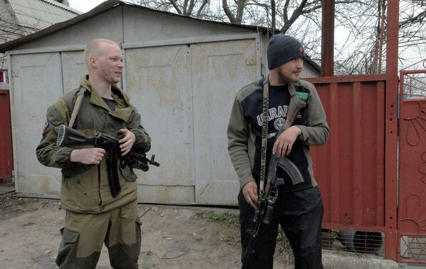 Ополченцы ДНР в деревне Широкино
