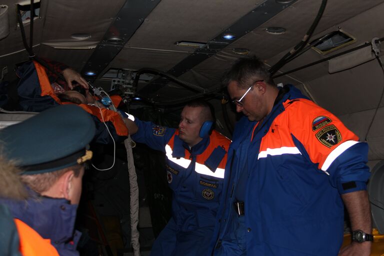 Пострадавших в ДТП в Ленинградской области вертолеты МЧС России доставили в Петербург