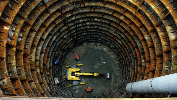 Строительство станции метро в Москве. Архивное фото