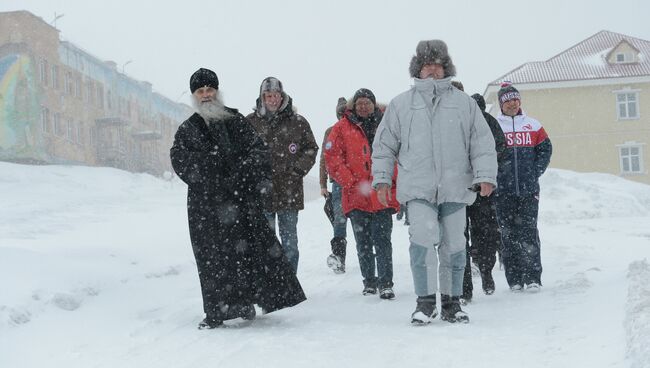 Дмитрий Рогозин в городе Баренцбург на архипелаге Шпицберген