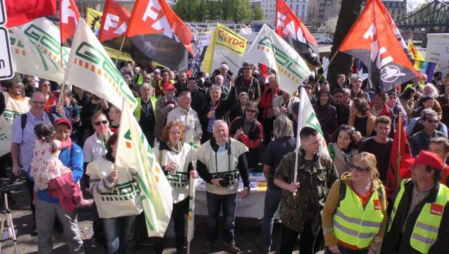 Десятки тысяч европейцев вышли на митинги против торгового соглашения с США