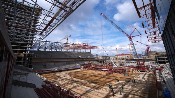 Строительство нового футбольного стадиона ЦСКА на 3-й Песчаной улице в Москве. Архивное фото