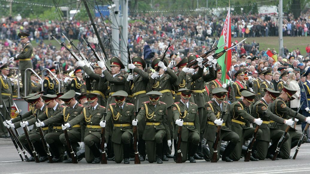 © РИА Новости / Андрей АлександровПерейти в медиабанк<br>Парад Победы в Минске. Архивное фото