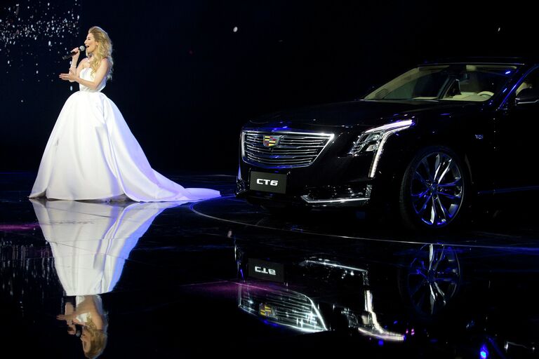 Презентация автомобиля Cadillac CT6 на автосалоне в Шанхае