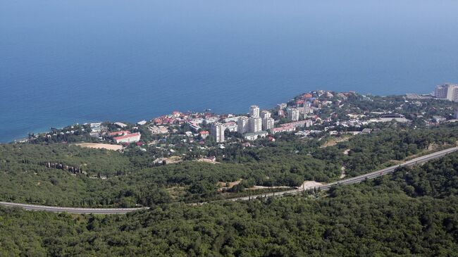 Вид на поселок Форос с Красной скалы 