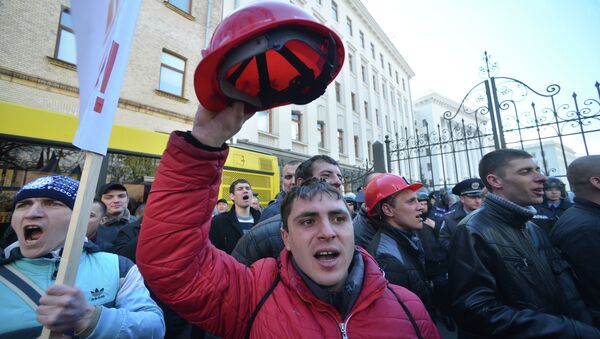 Акция протеста шахтеров у здания Верховной рады Украины. Архивное фото