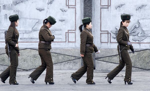 Женщины-солдаты ВС Северной Кореи