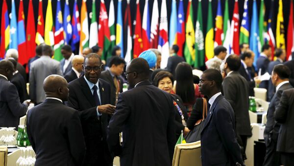 Африканские и азиатские делегаты на Азиатско-Африканском саммите в Джакарте
