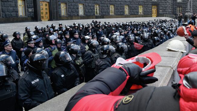 Акция протеста шахтеров у здания Верховной рады Украины. Архивное фото