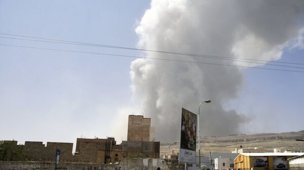 Последствия авиаударов ВВС коалиции по Йемену. Архивное фото