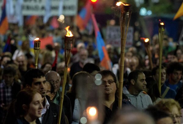 Марш в память о жертвах геноцида армян. Монтевидео, Уругвай