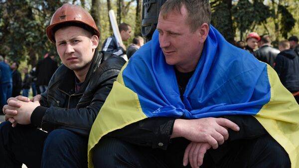 Участники акции протеста шахтеров у здания Верховной рады Украины в Киеве. Архивное фото