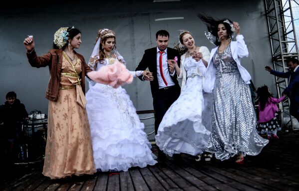 Цыганская свадьба - РИА Новости, 06.05.2015