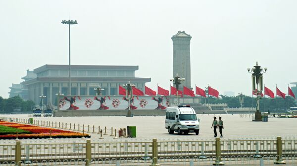 Мавзолей Мао Цзэдуна (Дом памяти Мао Цзэдуна) на площади Небесного спокойствия (Тяньаньмэнь) в Пекине