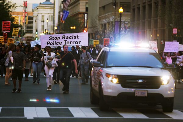 Акция протеста против насилия полиции в Вашингтоне