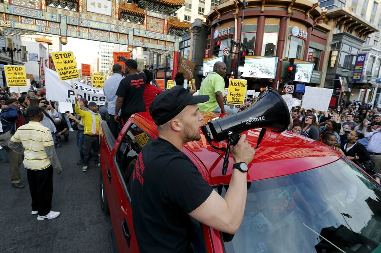 Акция протеста против насилия полиции в Вашингтоне