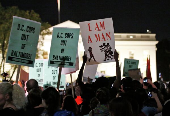 Акция протеста против насилия полиции в Вашингтоне