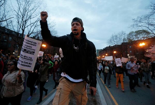 Акция протеста против насилия полиции в Бостоне