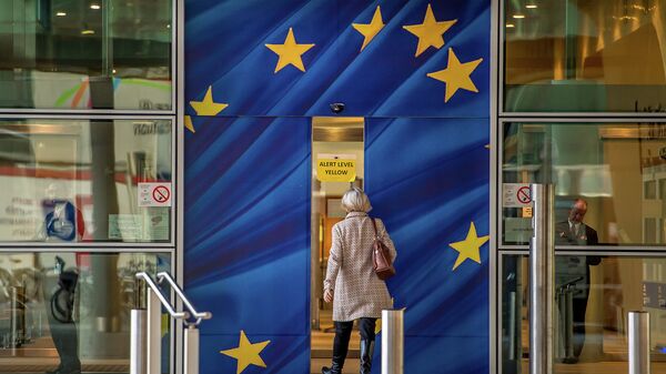 Вход в здание Еврокомиссии в Брюсселе. Архивное фото.