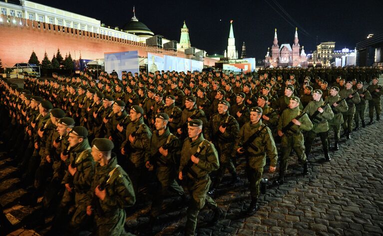 Репетиция военного парада в Москве в ознаменование 70-летия Победы в Великой Отечественной войне 1941-1945 годов