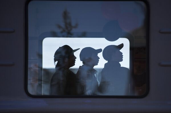Пассажиры во время акции Электропоезд Победы