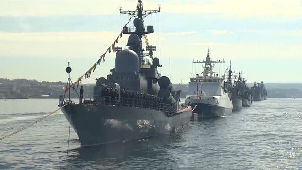 Строй кораблей и марш солдат: репетиция парада Победы в Севастополе