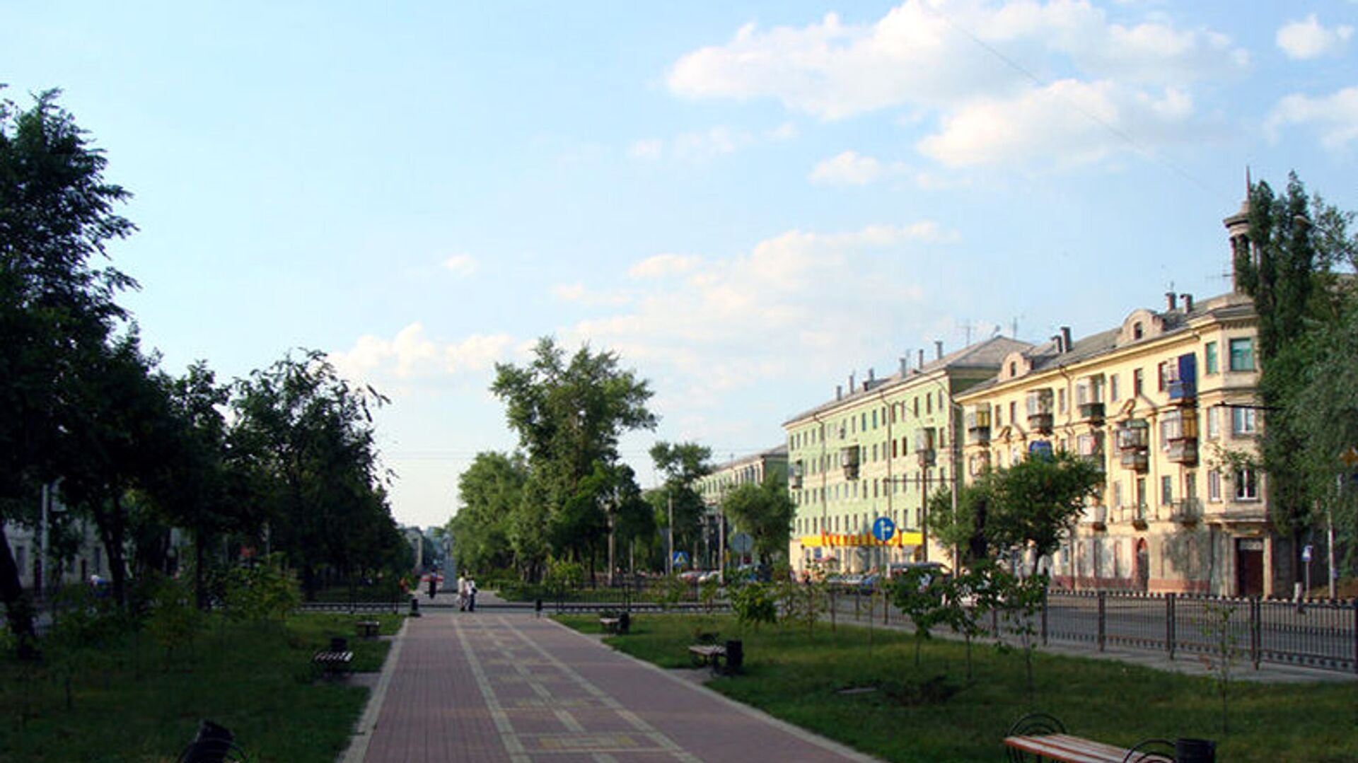 Сквер на проспекте Мира в Липецке - РИА Новости, 1920, 24.06.2023
