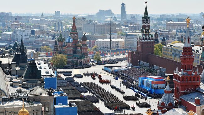 Военный парад в ознаменование 70-летия Победы в Великой Отечественной войне 1941-1945 годов. 9 мая