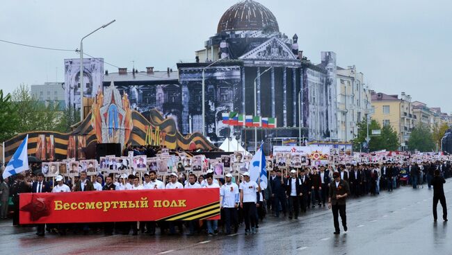 Участники акции Бессмертный полк в города Грозный. Архивное фото