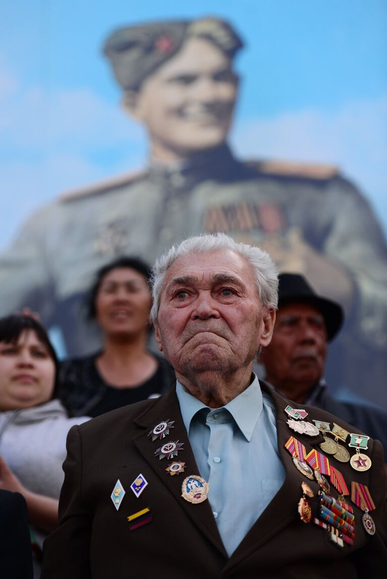 Шествие Региональной патриотической общественной организации Бессмертный полк Москва по Красной площади