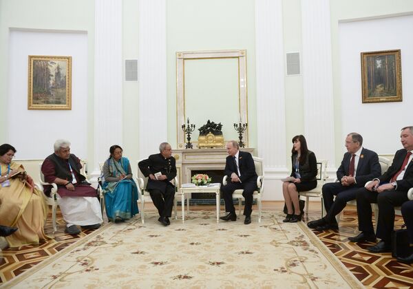 Президент России В. Путин встретился с президентом Индии П. Мукерджи