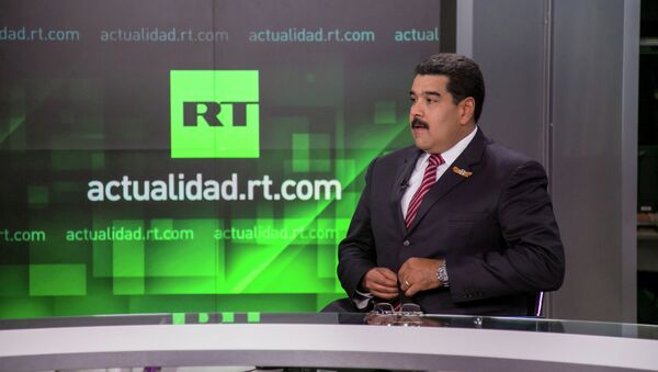 Президент Венесуэлы Николас Мадуро в студии телеканала RT