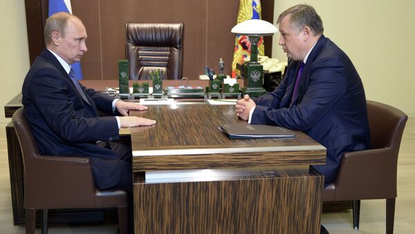 Президент России В.Путин провел рабочую встречу с губернатором Ленинградской области А.Дрозденко