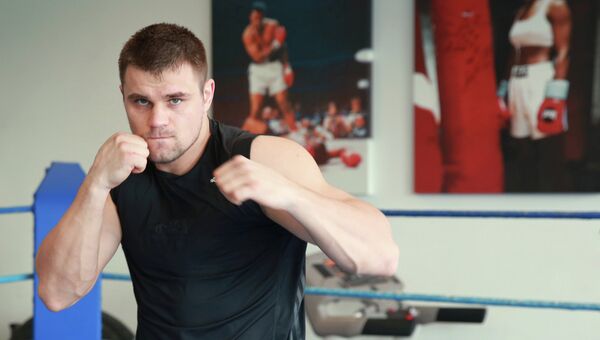 Российский боксер Денис Бойцов на тренировке (Фото из архива)