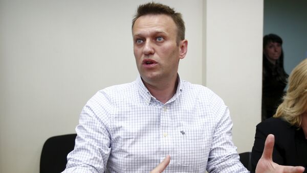 Алексей Навальный в Люблинском суде перед началом заседания 13 мая 2015