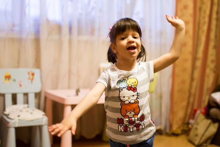 Надя в приемной семье Надя в приемной семье