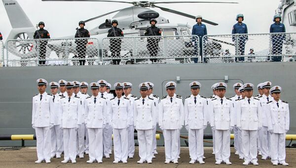 Военнослужащие военно-морских сил Китайской Народной Республики. Архивное фото