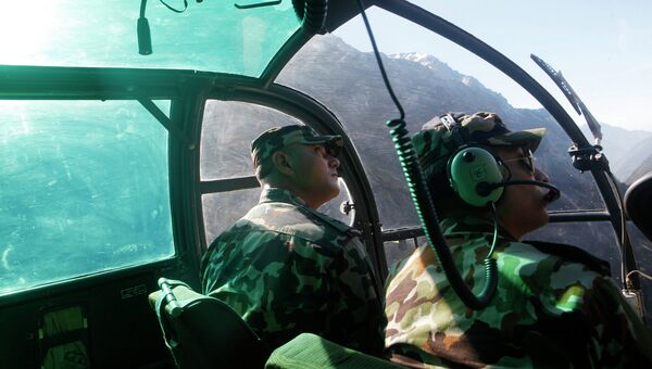 Поиски пропавшего военного вертолета США в Непале. Архивное фото