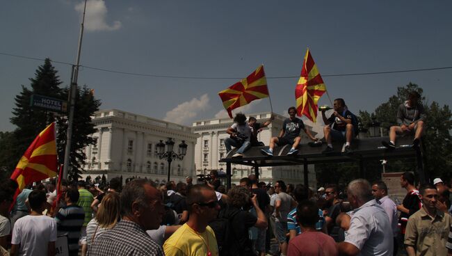 Бессрочный митинг оппозиции Македонии у Дома правительства в Скопье